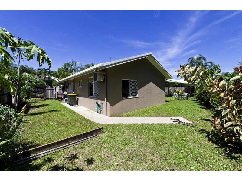 23 Dodd Court, Mooroobool QLD 4870