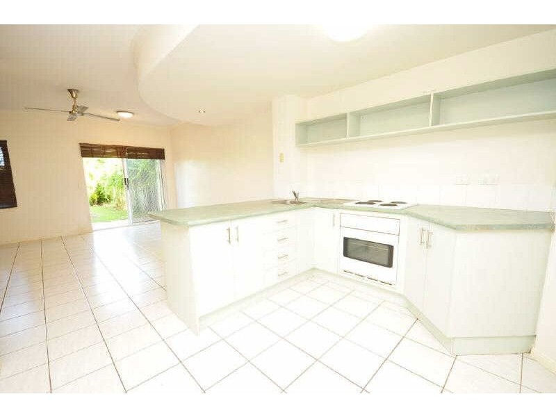 6/2-5 Marella Close, Manoora QLD 4870