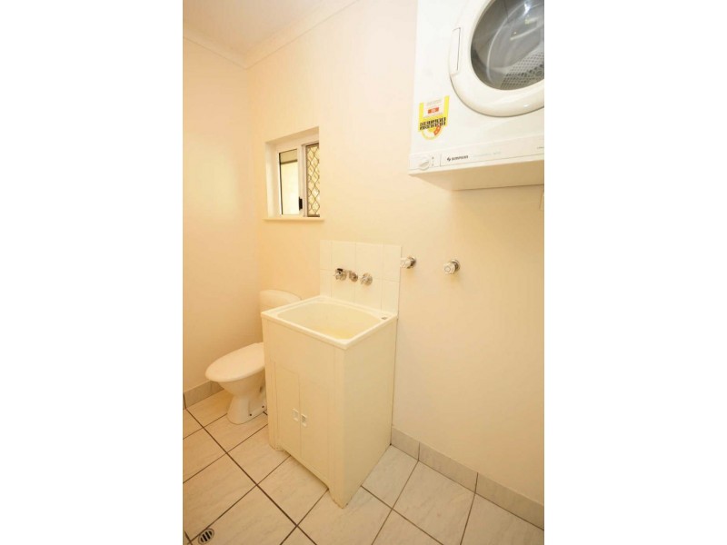 6/2-5 Marella Close, Manoora QLD 4870