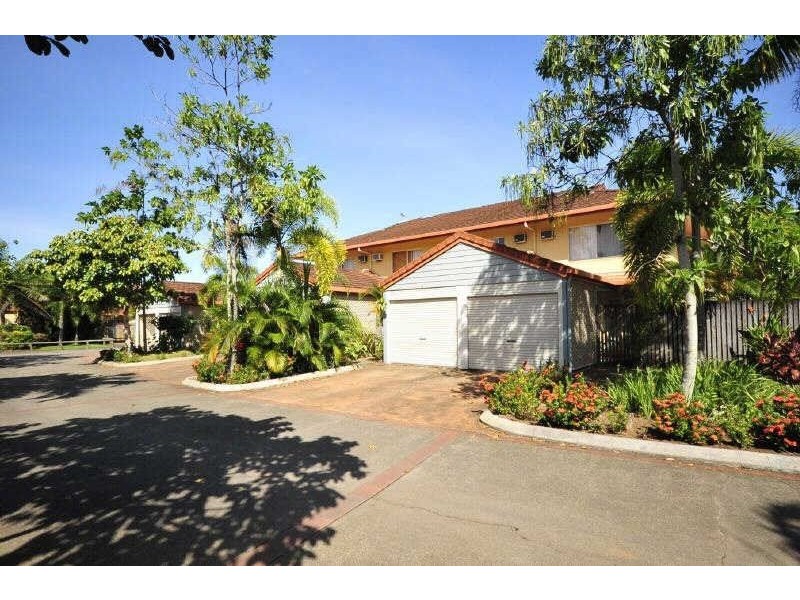 6/2-5 Marella Close, Manoora QLD 4870