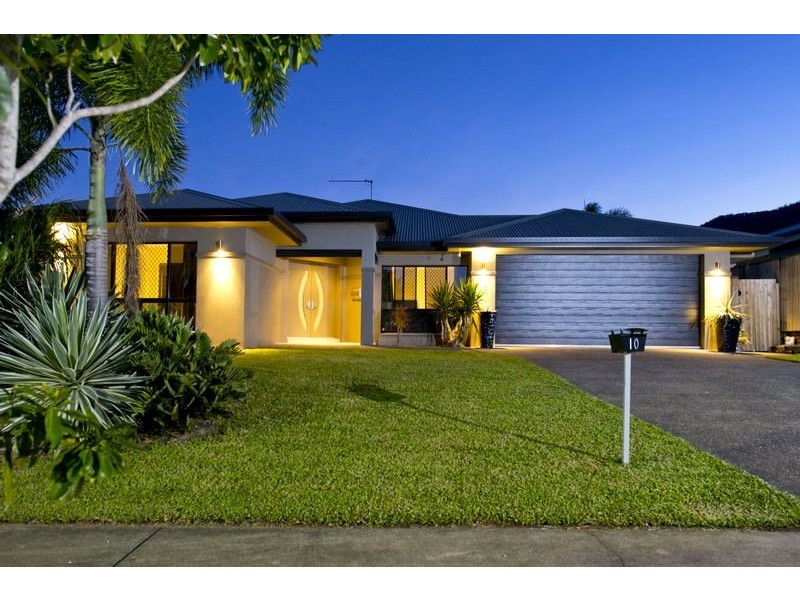 10 Hodkinson Street, Redlynch QLD 4870