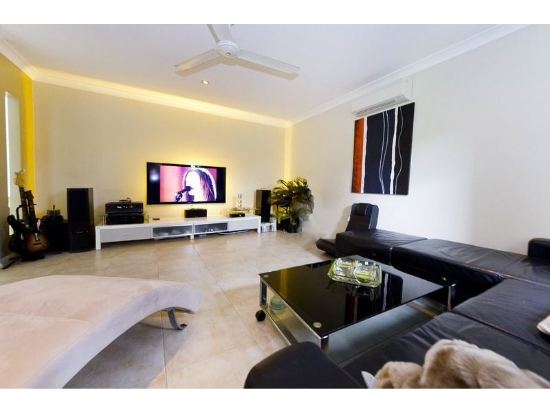 10 Hodkinson Street, Redlynch QLD 4870