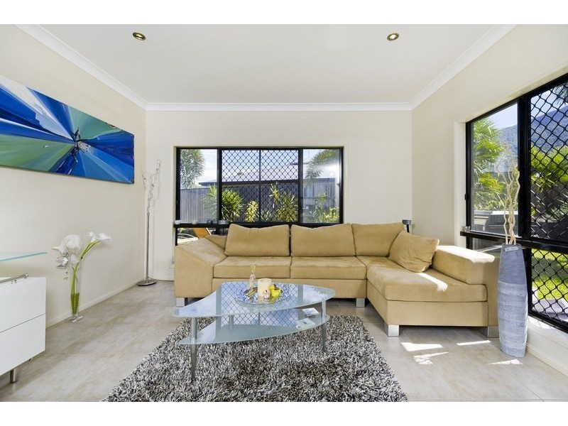 10 Hodkinson Street, Redlynch QLD 4870