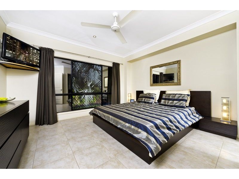 10 Hodkinson Street, Redlynch QLD 4870