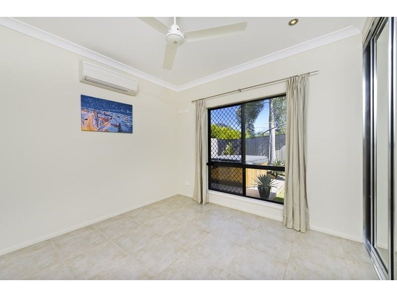 10 Hodkinson Street, Redlynch QLD 4870