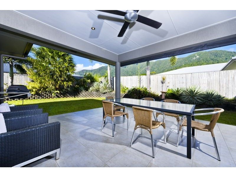 10 Hodkinson Street, Redlynch QLD 4870