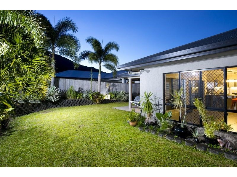 10 Hodkinson Street, Redlynch QLD 4870