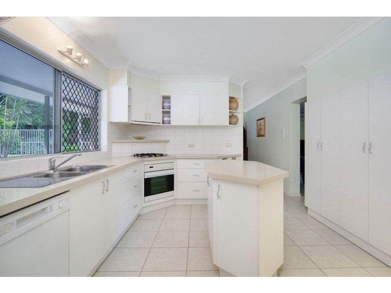 35 Jade Crescent, Caravonica QLD 4878