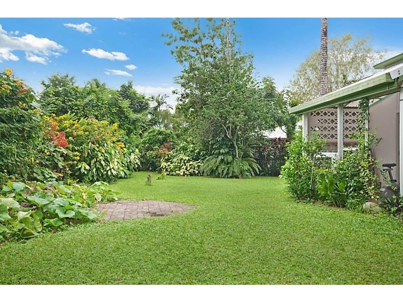 7 Fulton Close, Whitfield QLD 4870