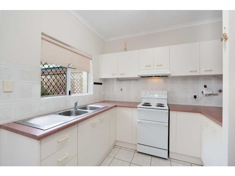 4/2 Grantala Street, Manoora QLD 4870