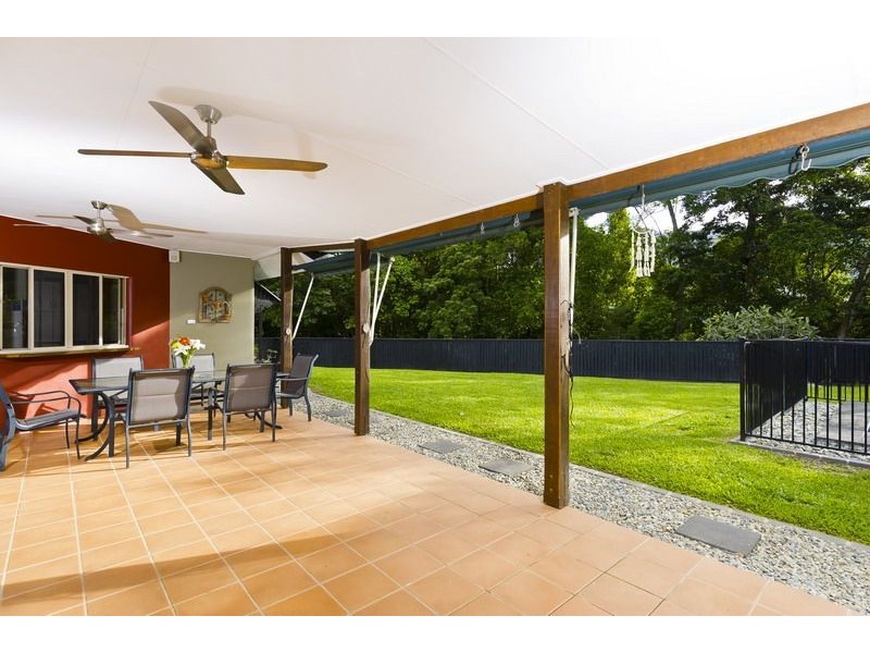 13 Thorpe Place, Bentley Park QLD 4869