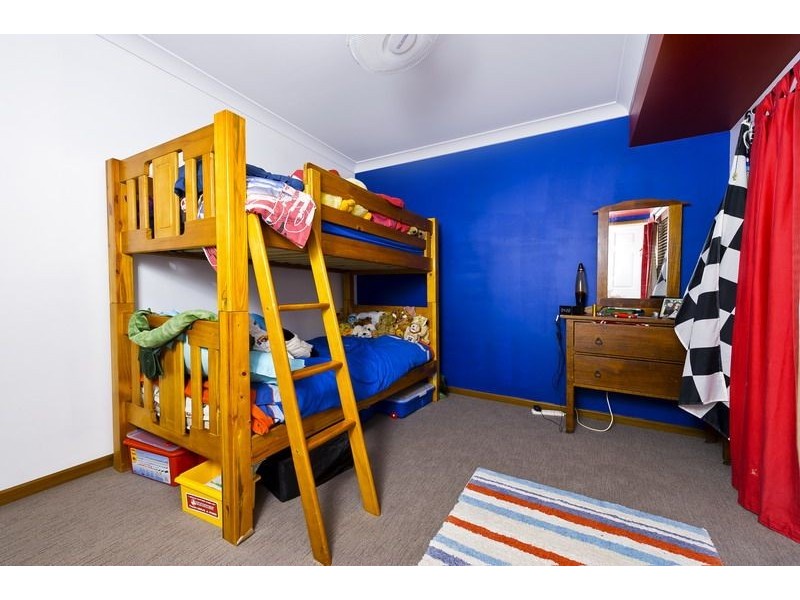 13 Thorpe Place, Bentley Park QLD 4869