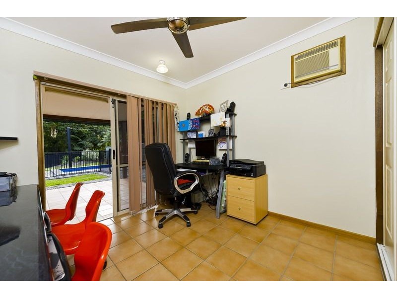 13 Thorpe Place, Bentley Park QLD 4869