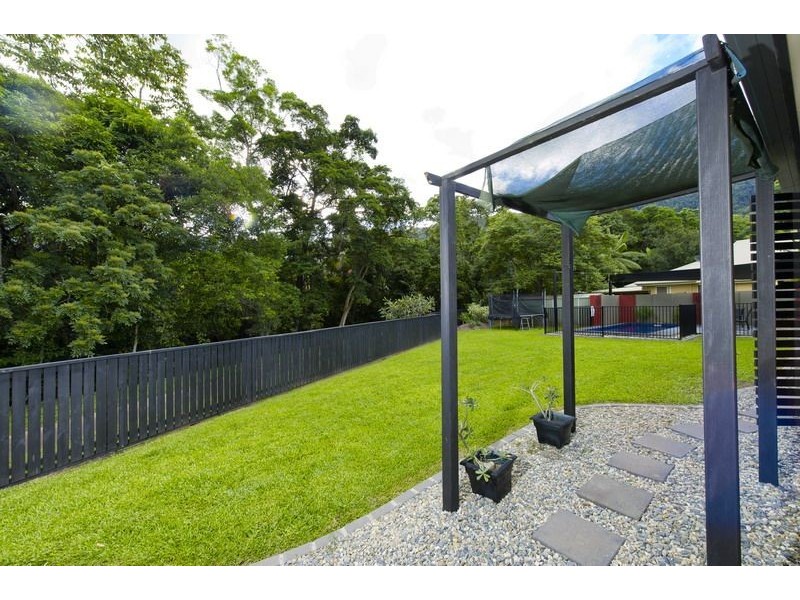 13 Thorpe Place, Bentley Park QLD 4869