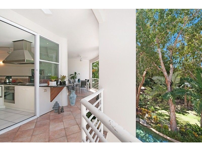 16/2 Deauville Close, Yorkeys Knob QLD 4878