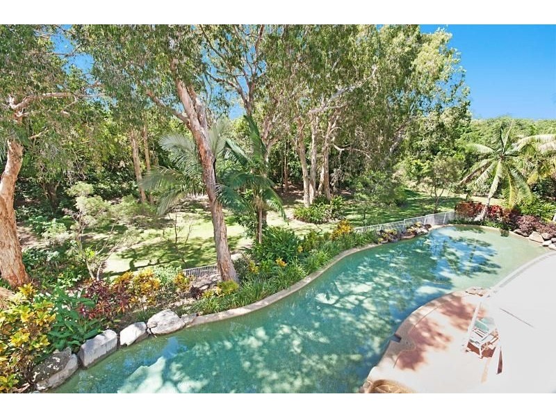 16/2 Deauville Close, Yorkeys Knob QLD 4878