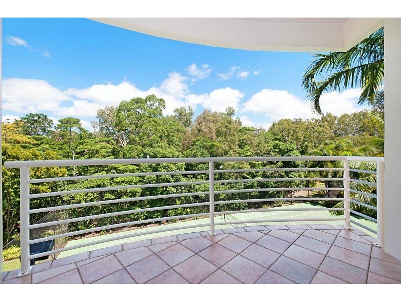 16/2 Deauville Close, Yorkeys Knob QLD 4878