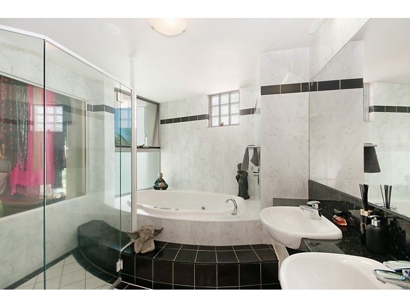 16/2 Deauville Close, Yorkeys Knob QLD 4878