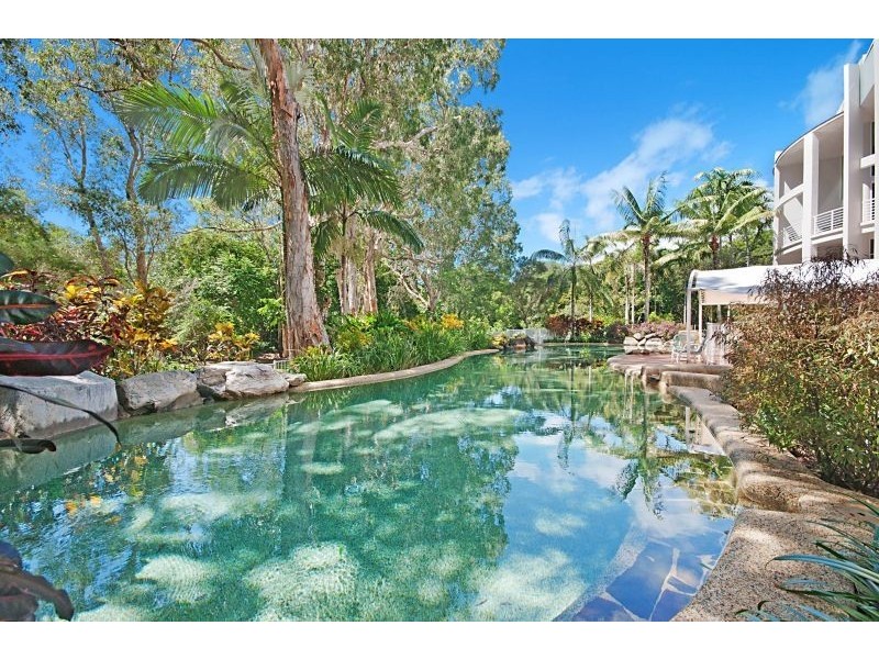 16/2 Deauville Close, Yorkeys Knob QLD 4878