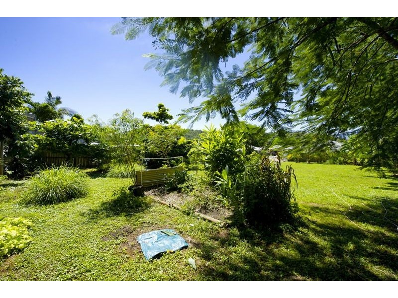 19 Morwong Close, Kanimbla QLD 4870