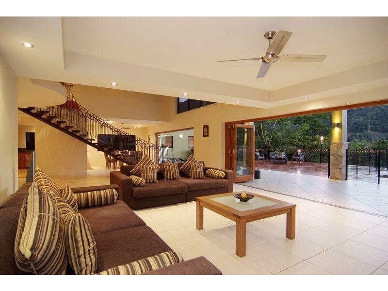 13 Springmeadow Close, Brinsmead QLD 4870