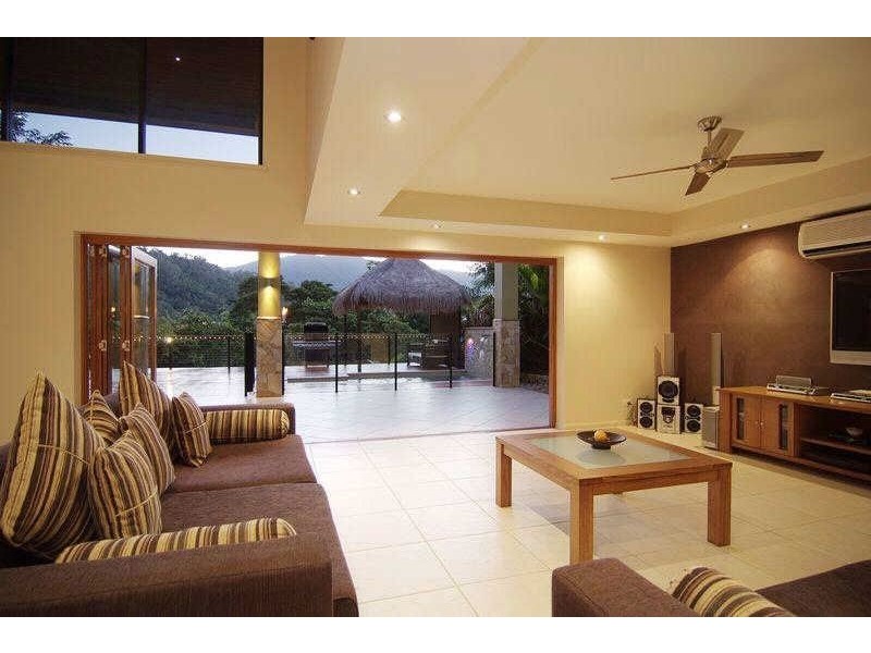 13 Springmeadow Close, Brinsmead QLD 4870