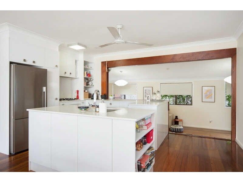 154 Greenslopes Street, Edge Hill QLD 4870