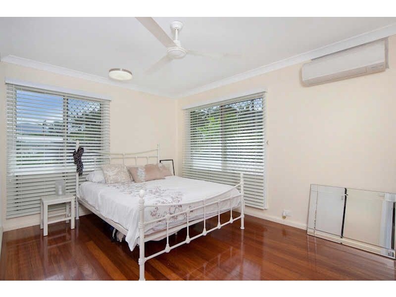 154 Greenslopes Street, Edge Hill QLD 4870