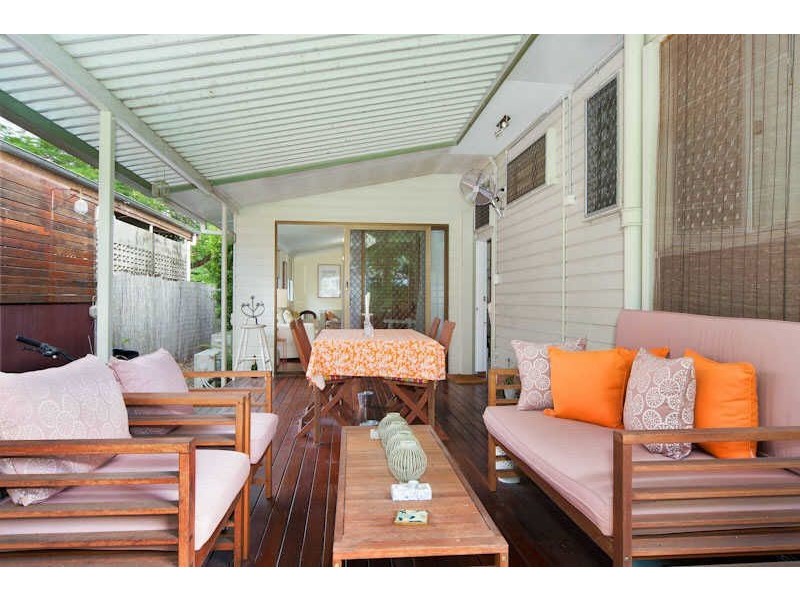154 Greenslopes Street, Edge Hill QLD 4870