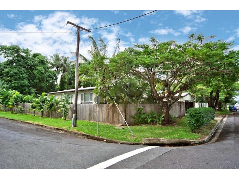 154 Greenslopes Street, Edge Hill QLD 4870