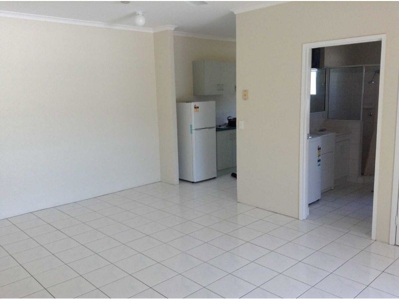 5/150 Pease Street, Manoora QLD 4870