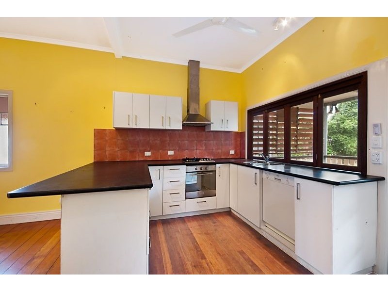 17 Cairns Street, Cairns North QLD 4870