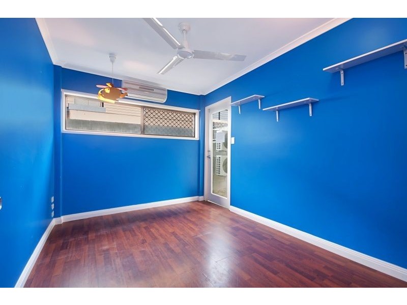 17 Cairns Street, Cairns North QLD 4870