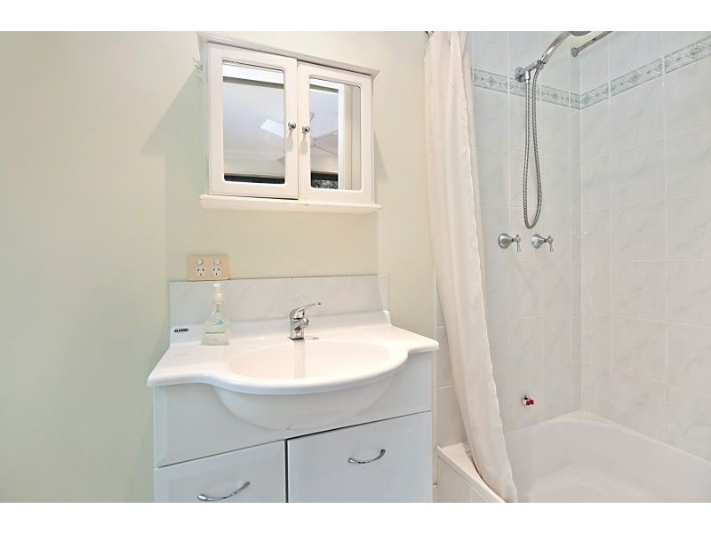 17 Cairns Street, Cairns North QLD 4870