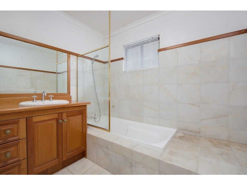 30 Ponticello Street, Whitfield QLD 4870