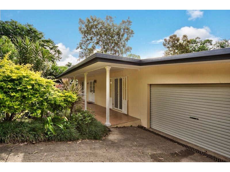 30 Ponticello Street, Whitfield QLD 4870