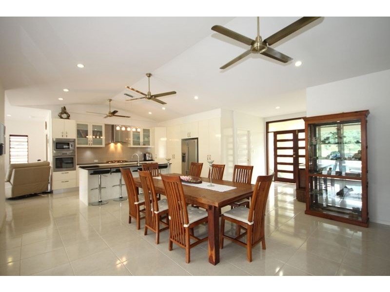 13 Sascha Close, Redlynch QLD 4870