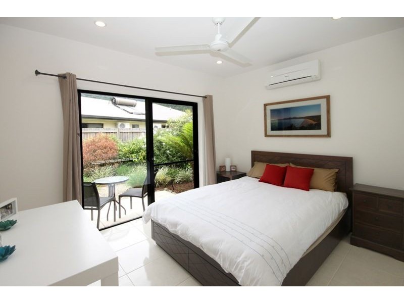 13 Sascha Close, Redlynch QLD 4870