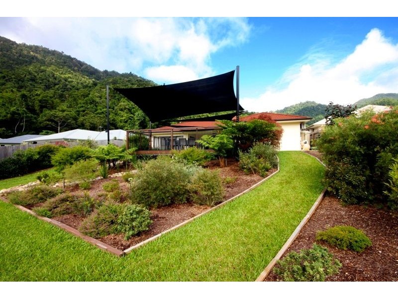 13 Sascha Close, Redlynch QLD 4870