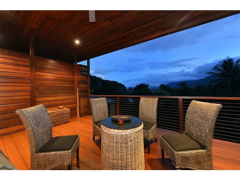 62 Hutchinson Street, Whitfield QLD 4870