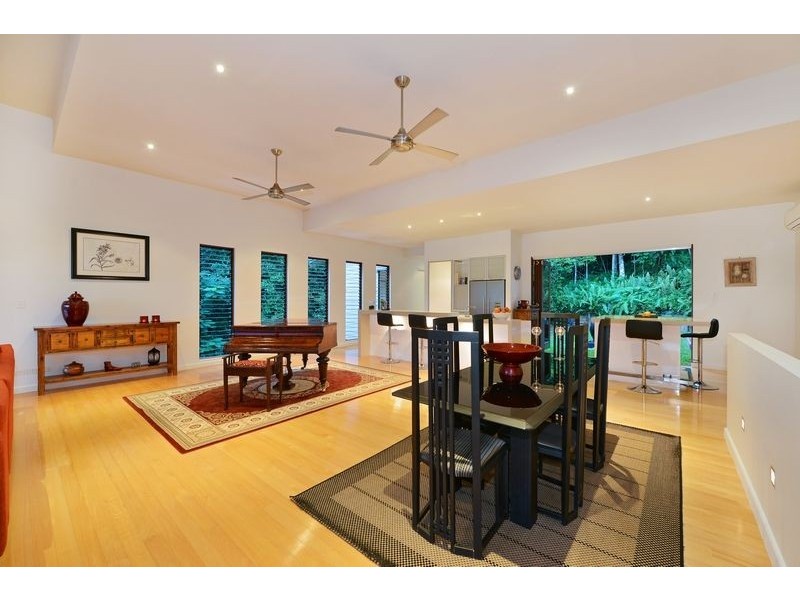 62 Hutchinson Street, Whitfield QLD 4870