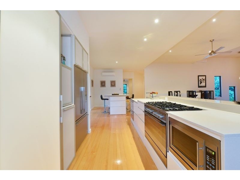 62 Hutchinson Street, Whitfield QLD 4870