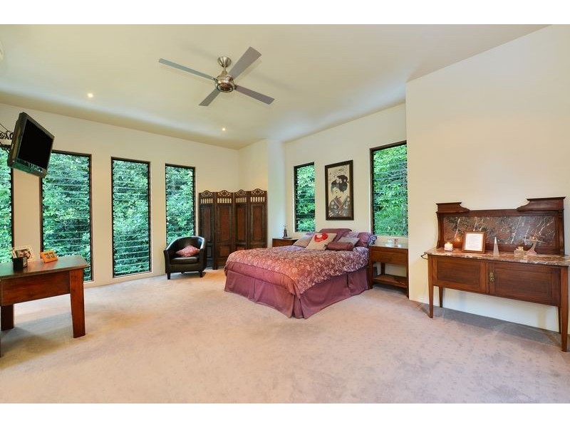 62 Hutchinson Street, Whitfield QLD 4870