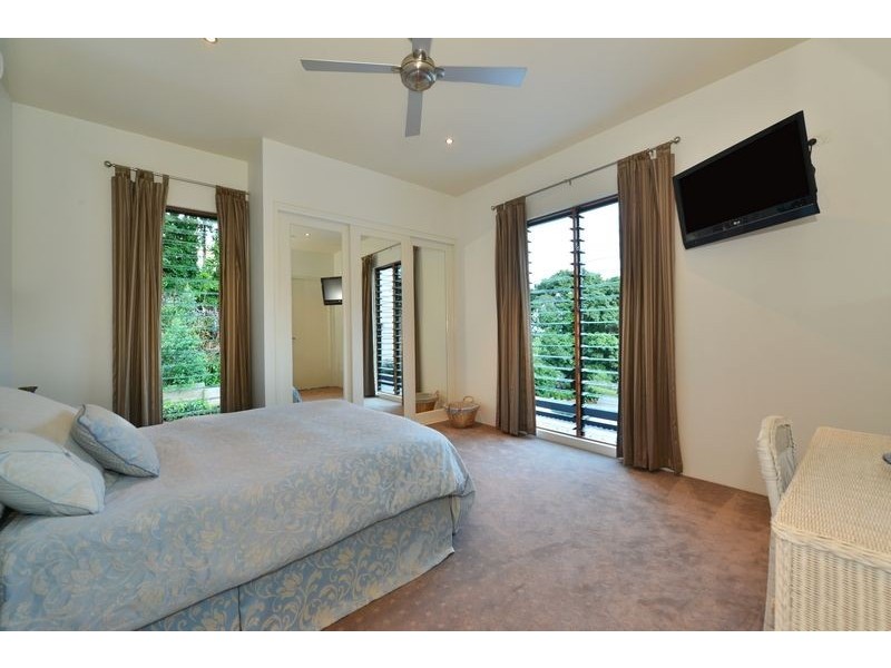 62 Hutchinson Street, Whitfield QLD 4870