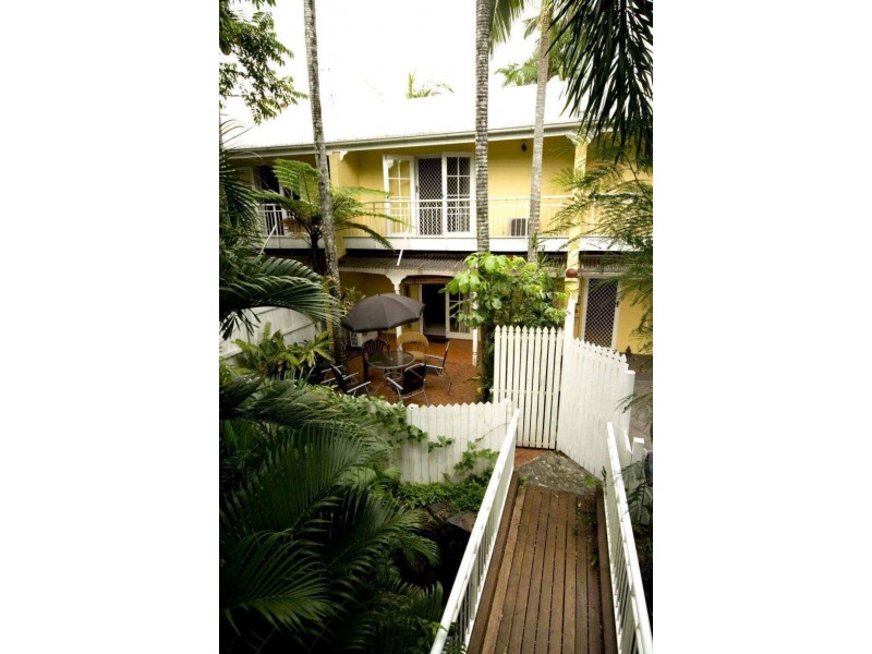 6/20 Corkill Street, Freshwater QLD 4870