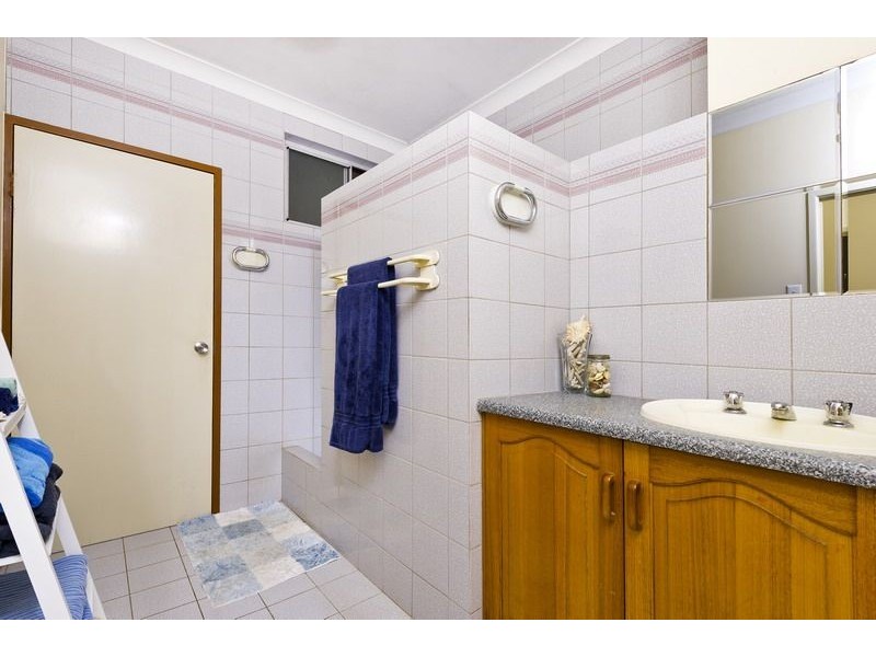 14 Lobelia Court, Mooroobool QLD 4870