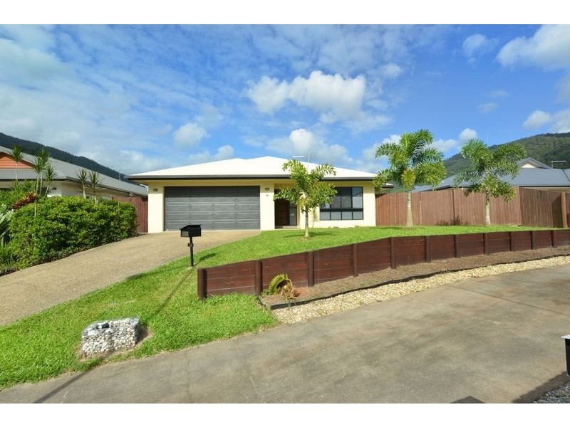 16 Kippin Close, Redlynch QLD 4870