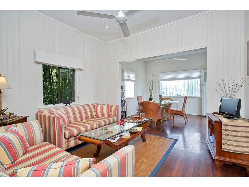 6 Nelson Street, Bungalow QLD 4870