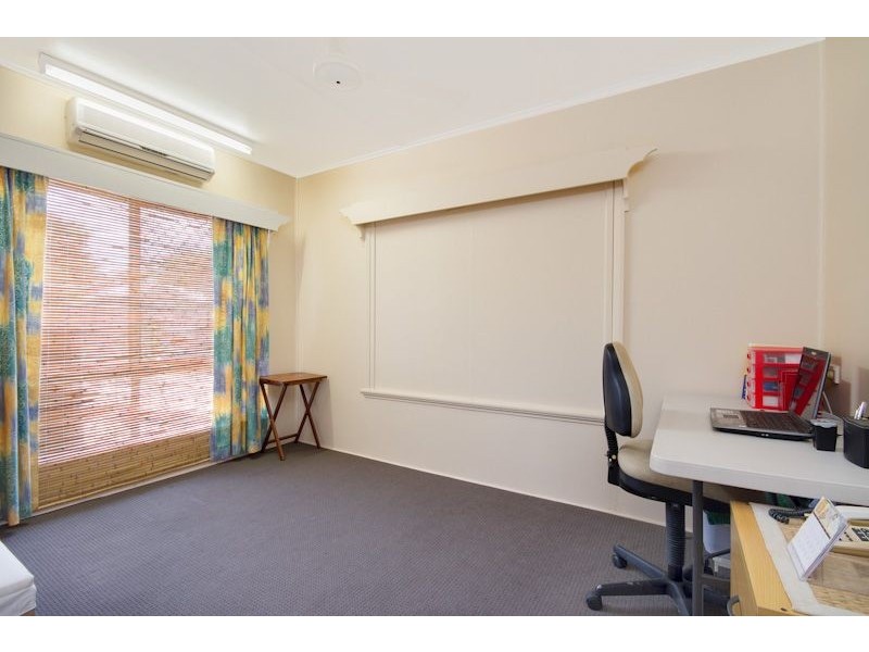 11 Murray Street, Manoora QLD 4870