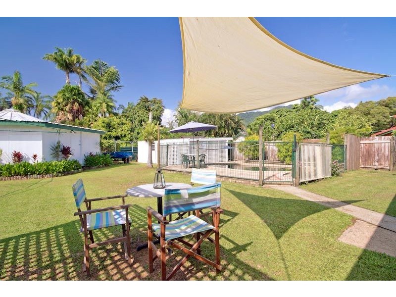 11 Murray Street, Manoora QLD 4870